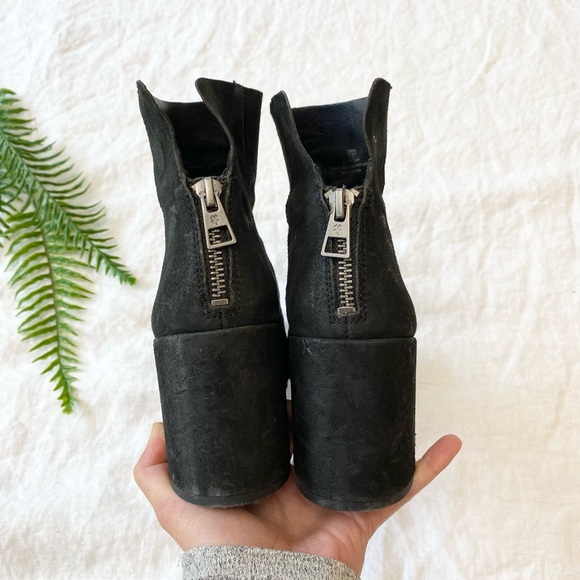 Lucky Brand Ravynn Ankle Boot Black Leather Block Heel - Picture 8 of 12